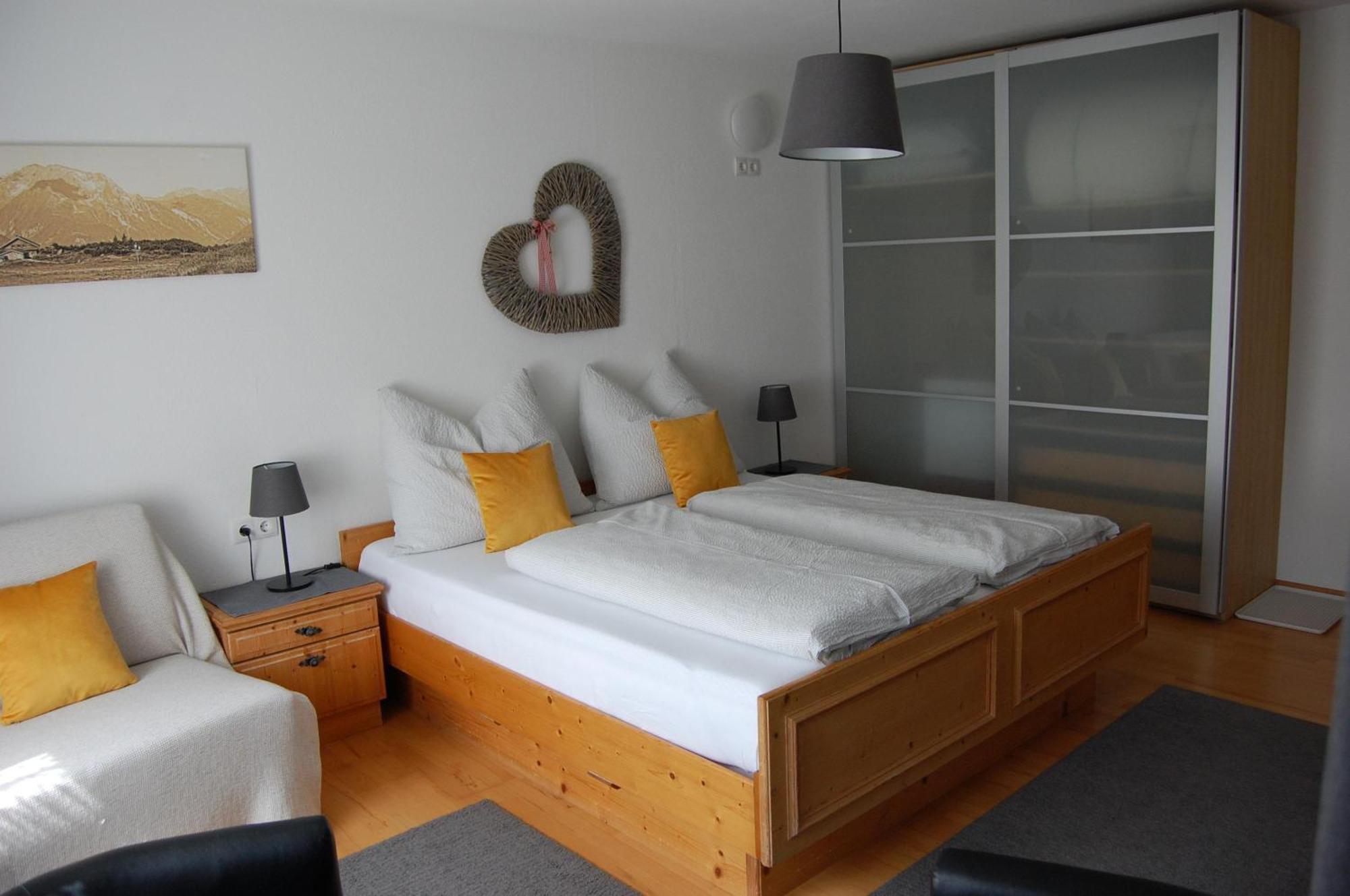 Haus Hager Bed & Breakfast Schlitters Eksteriør bilde
